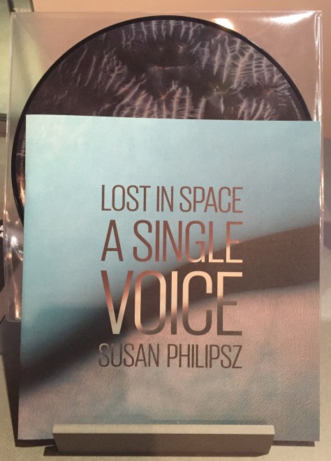 lost-in-space-lp-display